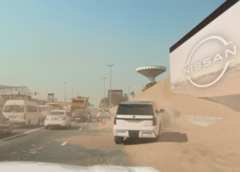 Nissan Desert OOH.nfzm9ZbZ