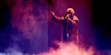 the weeknd grammy awards performance 2025 billboard espanol 1548