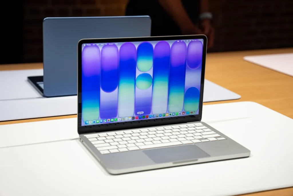 Apple lanza la MacBook Neo: su laptop más accesible y compacta 3 030426 Apple MacBook Neo ADiBenedetto 0005