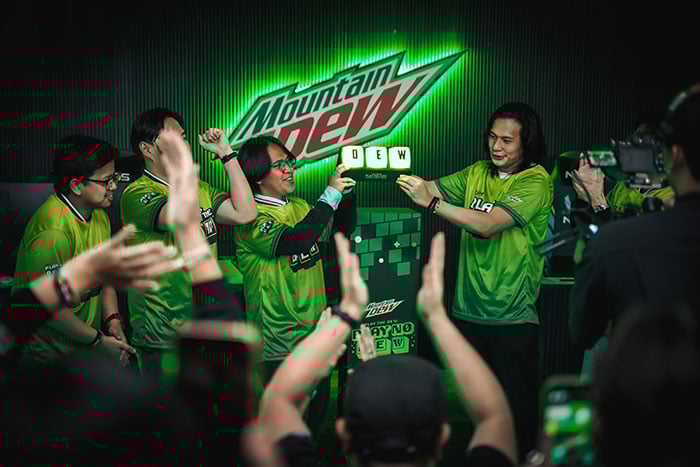 Mountain Dew elimina las letras más importantes del teclado en este reto gamer 2 1000010199