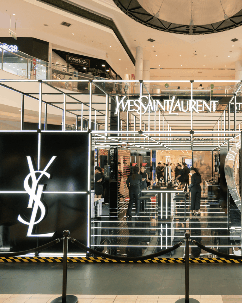 YSL Beauty lanza su línea de maquillaje en Perú y la activa con el “Beauty Light Club” 5 1080x1350 1