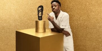 Vinicius Jr. se convierte en embajador de Havaianas y así luce su primera colección 4 PORTADA MN 2026 03 30T164228.584