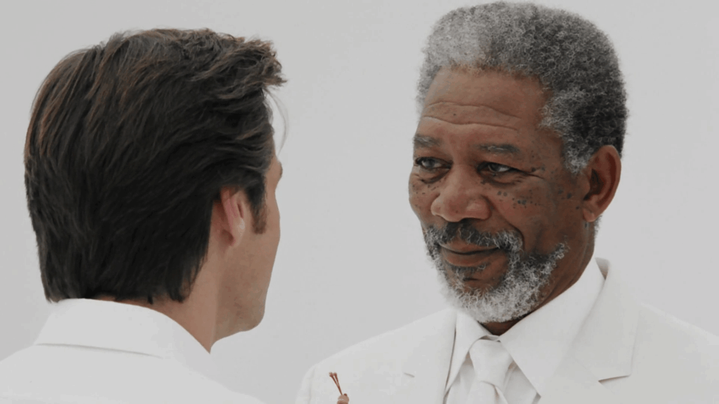 Morgan Freeman debuta como la voz de los anuncios de la estación Baker Street del metro de Londres 2 como dios 3