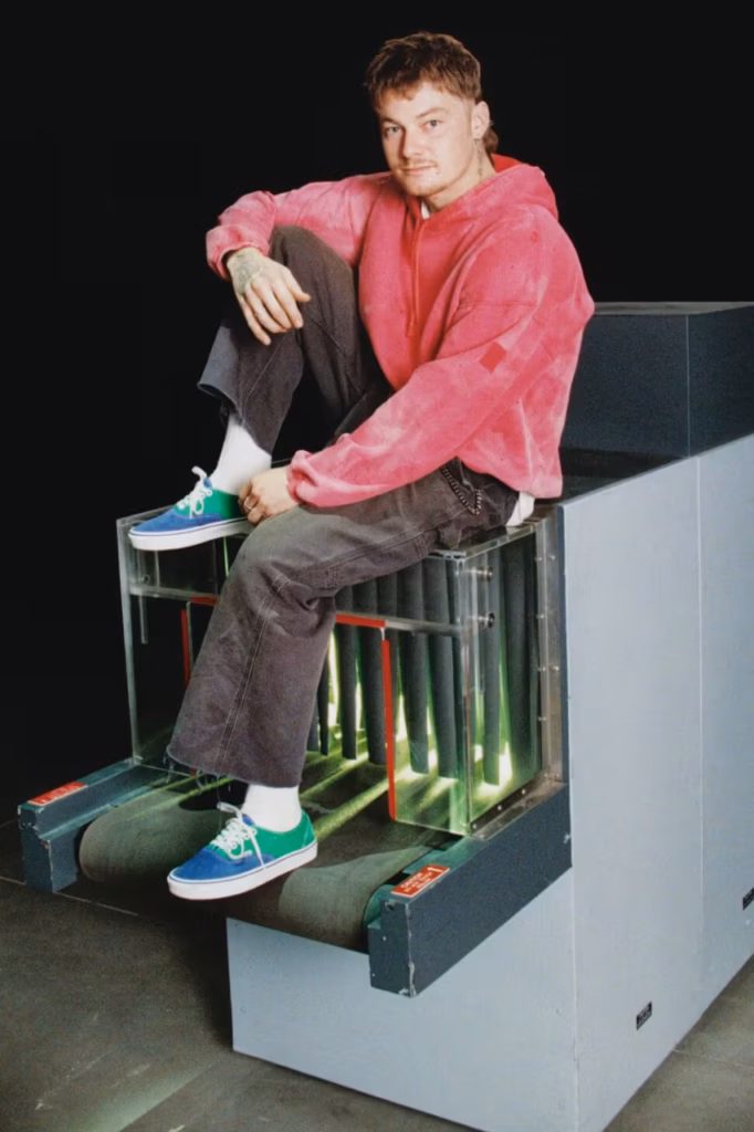 Vans celebra los 60 años de las Authentic con SZA, Hayley Williams y Travis Barker 10 https bae.hypebeast.com files 2026 03 09 vans off the wall authentic sneakers spring campaign sza hayley williams travis barker info where to buy 11