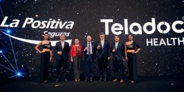 La Positiva implementará un sistema de salud híbrido junto a Teladoc Health para ampliar el acceso a salud 2 image 71
