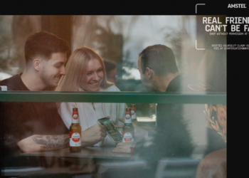 Amstel captura momentos reales de amistad con fotos tomadas sin permiso