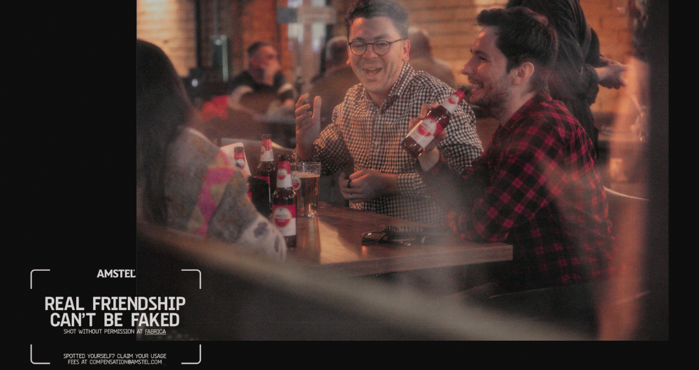 Amstel captura momentos reales de amistad con fotos tomadas sin permiso 5 Amstel captura momentos reales de amistad con fotos tomadas sin permiso