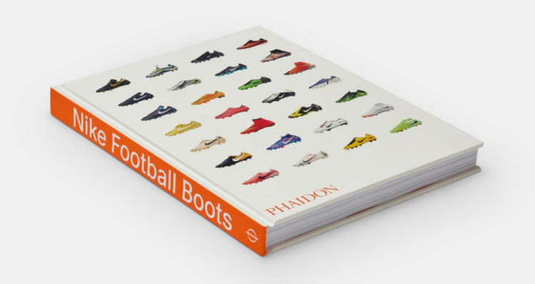 Nike lanza un libro que recorre la historia de sus icónicos chimpunes de fútbol