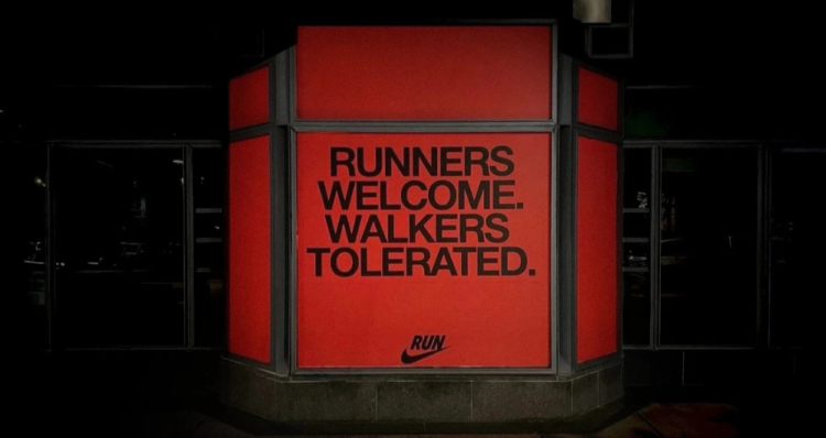 Nike elimina cartel del Maratón de Boston tras acusaciones de mensaje poco inclusivo