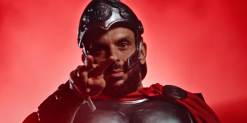 El guardaespaldas de Lionel Messi protagoniza la nueva campaña de galletas Emperador