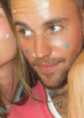 MercadoNegro 35 Rhode x The Biebers: la colección de skincare con tres productos de edición limitada