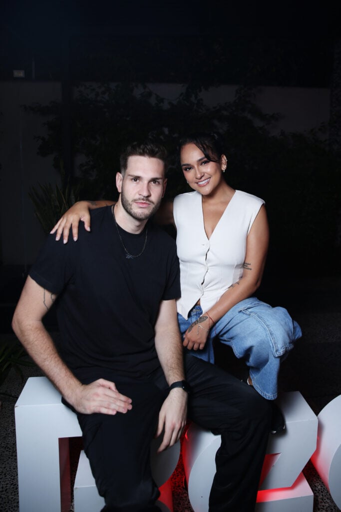 Eduardo Romay y Daniela Darcourt 1