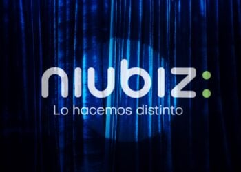 FOTO NIUBIZ CIERRE CORTINA