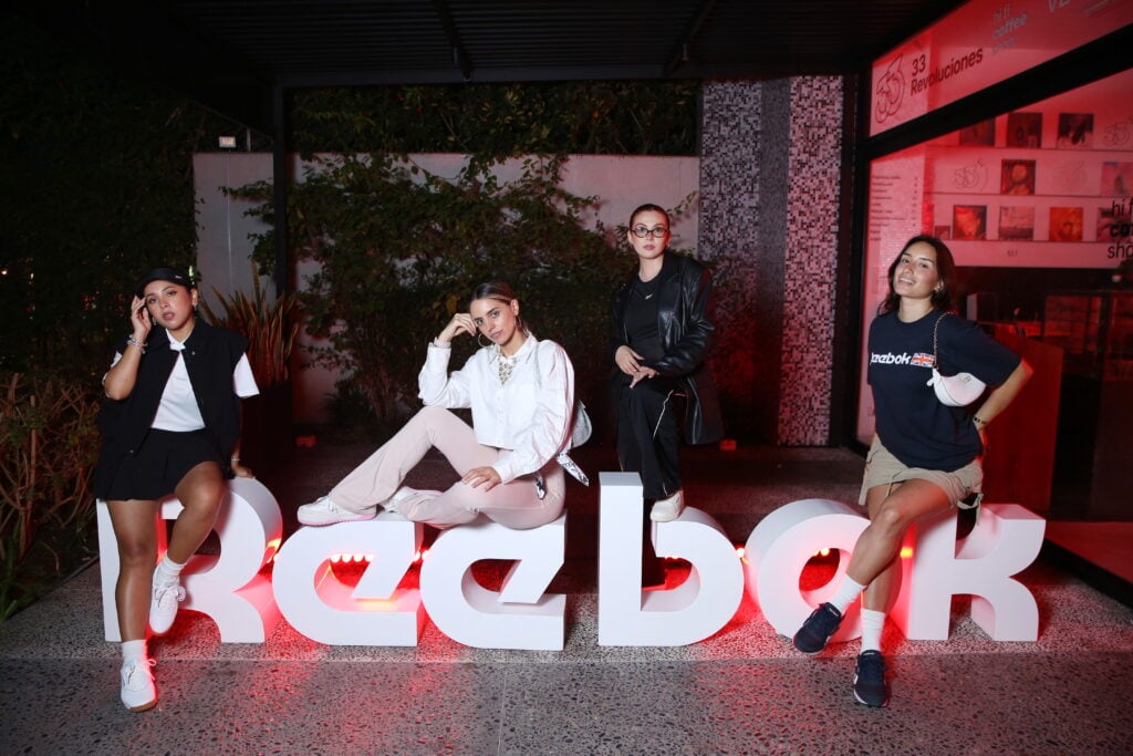 Margot Valdez Luciana Leon Barandiaran Alejandra Torrelli y Maji Tello 1