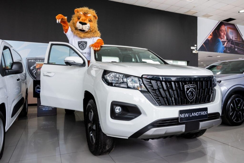 Peugeot Perú extiende su campaña "Gran Venta" con tasas desde 0% para su pickup Landtrek 2 Peugeot
