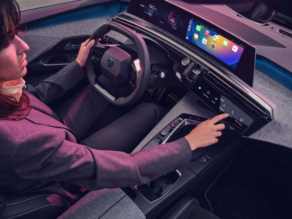 Peugeot Perú extiende su campaña "Gran Venta" con tasas desde 0% para su pickup Landtrek 10 image 36