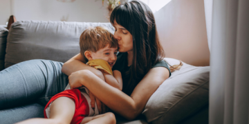 La mamá perfecta quedó atrás: cómo cambian hoy las campañas por el Día de la Madre
