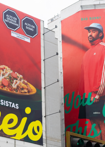 MercadoNegro 22 "No te resistas, conejo": la acción de AlaCena que aprovechó la campaña de Bad Bunny con adidas