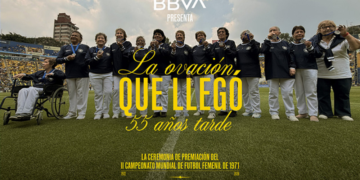 BBVA homenajea a las futbolistas del Mundial México 71 con "La ovación que llegó 55 años tarde" 6 BBVA homenajea a las futbolistas de México 71 con "La ovación que llegó 55 años tarde"