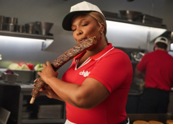 Chili's: Lizzo reinterpreta el jingle de las Baby Back Ribs