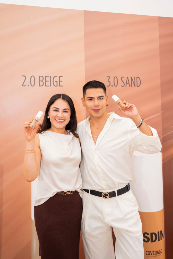ISDIN Coverage llega al Perú: la primera base con muy alta protección SPF 50+ y alta cobertura 10 ISDINCOVERAGEHOTELBAM@MANGUSPH 1198 1