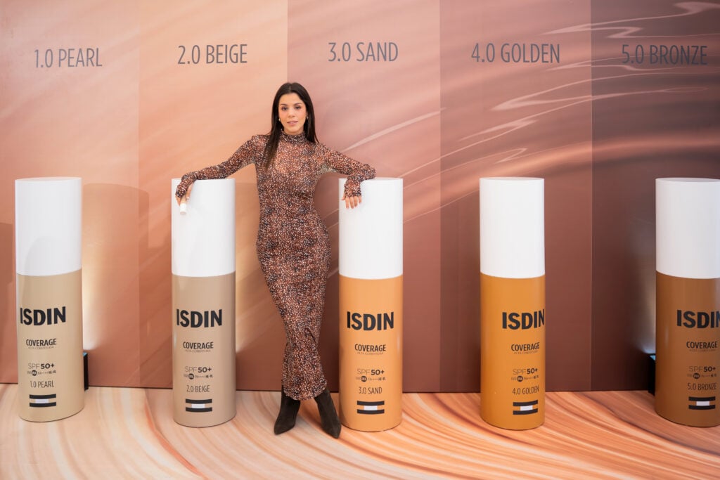ISDIN Coverage llega al Perú: la primera base con muy alta protección SPF 50+ y alta cobertura 4 ISDINCOVERAGEHOTELBAM@MANGUSPH 1210 1