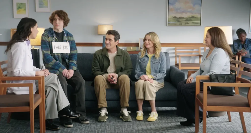 Campaña al estilo Modern Family trae de regreso a "Claire y Phil" para concientizar sobre la meningitis 2 Campaña de salud al estilo Modern Family.