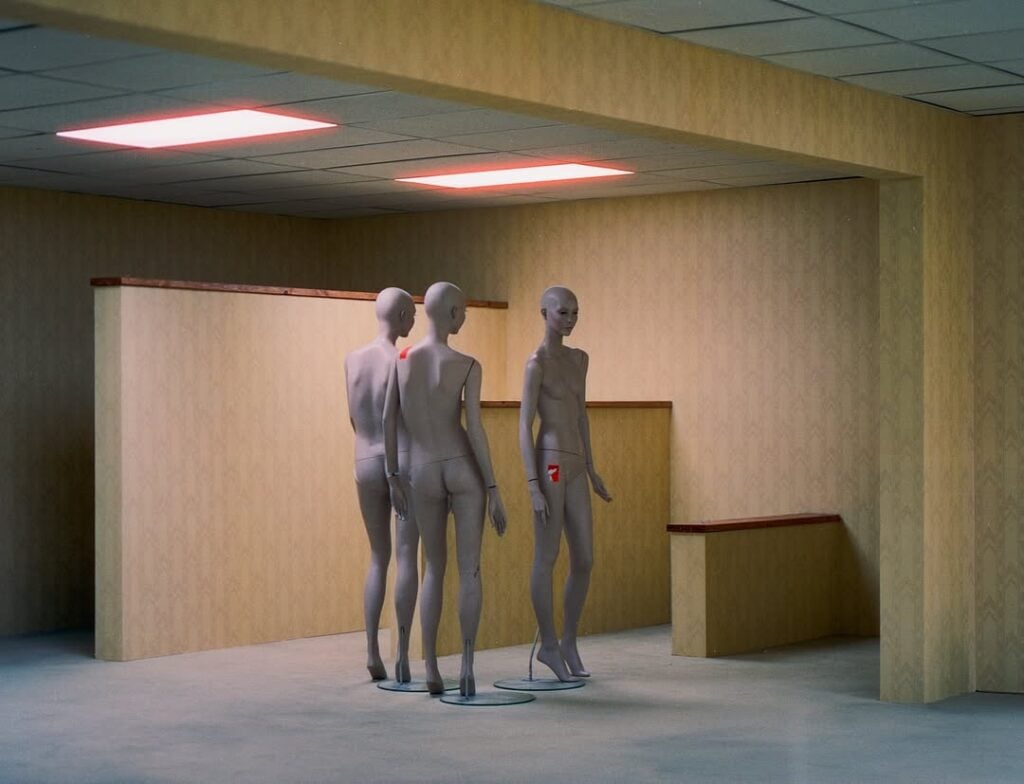 "Backrooms": el fenómeno del internet que refleja cómo está cambiando la industria del cine 6 Keep going. Two weeks until BACKROOMS. 1