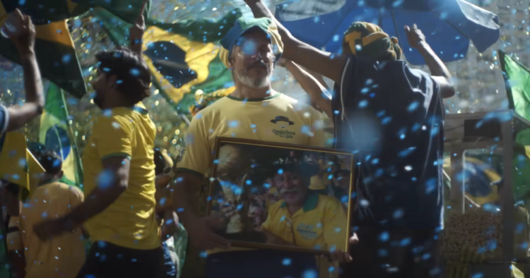 Volkswagen imagina a Brasil celebrando su sexta Copa del Mundo junto a Carlo Ancelotti