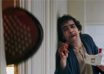 KFC convierte escenas icónicas del cine en una campaña obsesionada con sus salsas