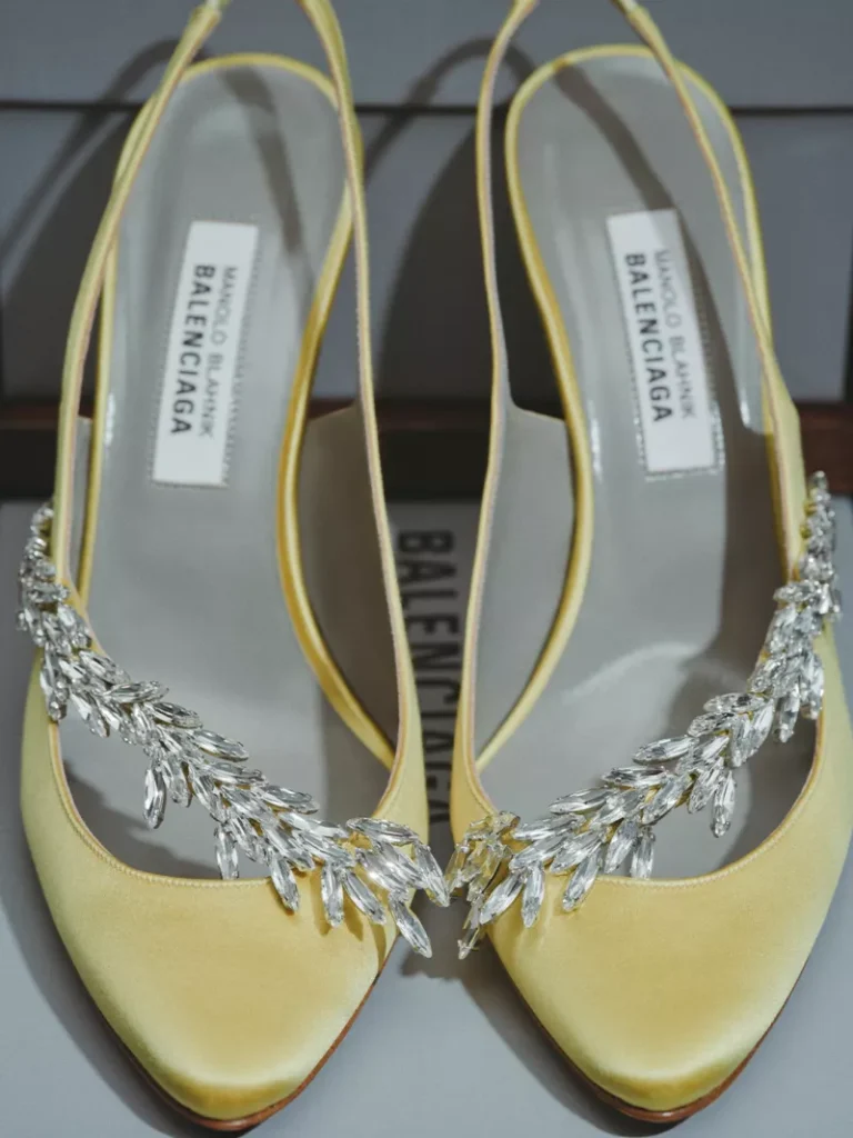 Balenciaga x Manolo Blahnik: así luce la nueva colección de los gigantes de la moda 4 SLIDE 5