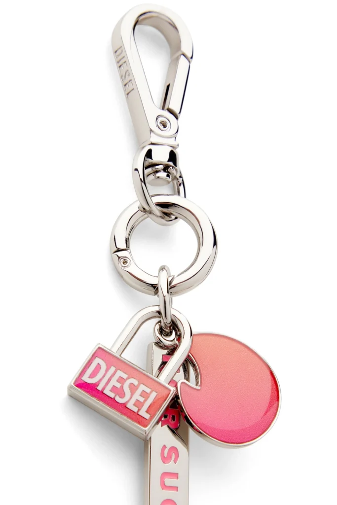 Pride 2026: Diesel y Tinder lanzan una colección cápsula inspirada en la diversidad 2 fc17f5 7968f4c6907e44588e36d2fe9061c561mv2