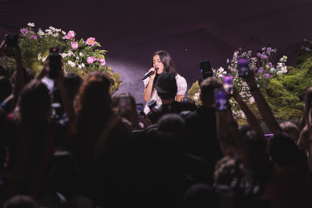 Spotify estrena Billions Club Live de Olivia Rodrigo en su plataforma 2 image 104