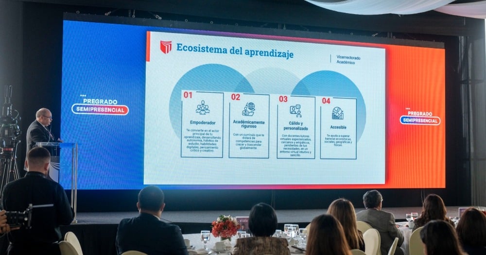 UCV lanza su nuevo programa de Pregrado Semipresencial para transformar la experiencia universitaria en Perú 2 image 34