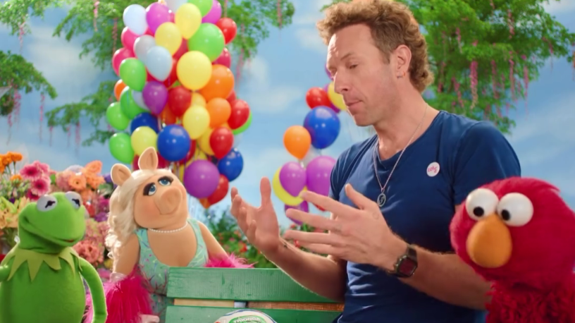 Chris Martin anuncia artista del show de medio tiempo del Mundial 2026.