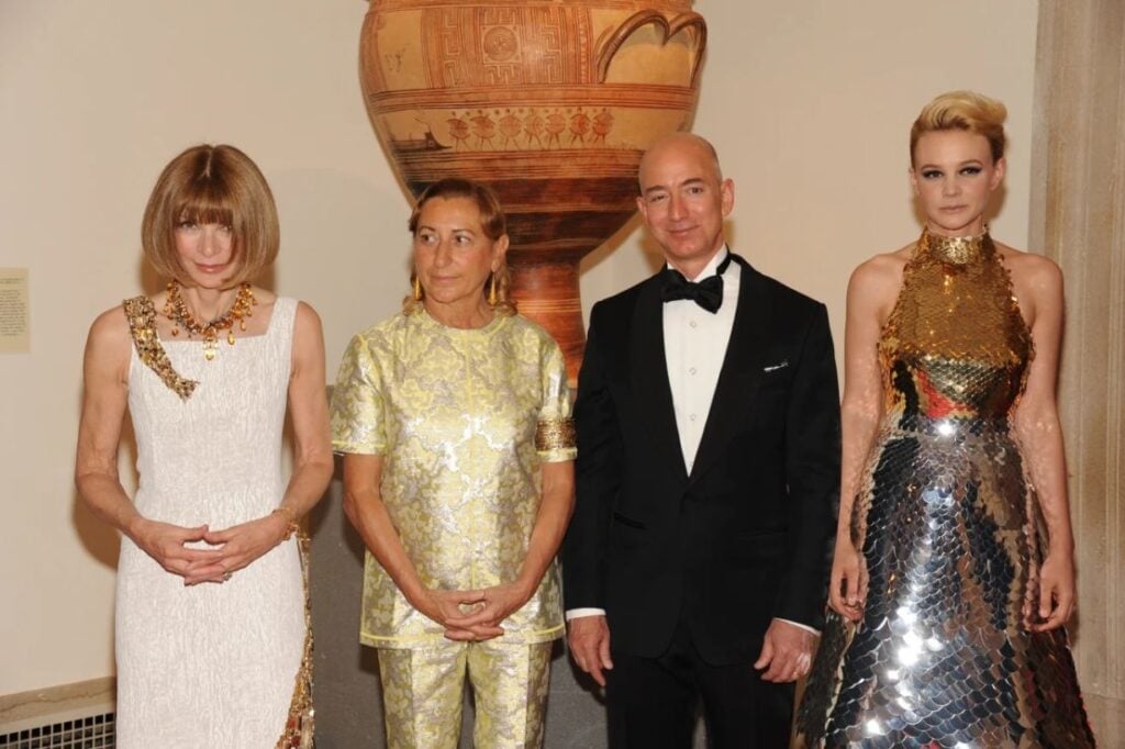 Jeff Bezos en el Met Gala.
