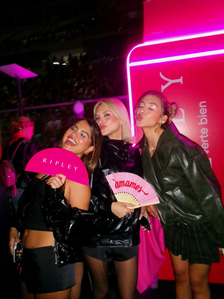 Ripley llevó la experiencia FUTTTURA más allá del escenario con activaciones para los fans de TINI 8 106 0348.jpg