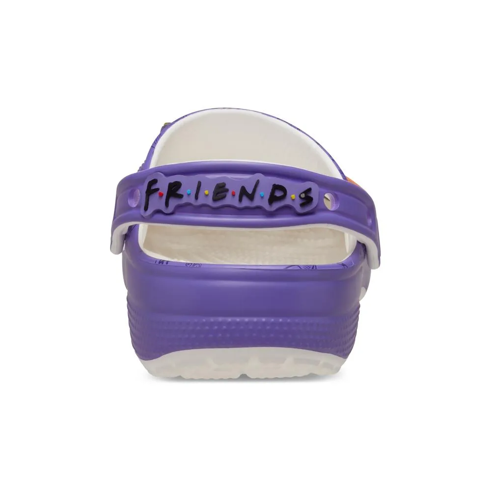 Crocs lanza modelo inspirado en Friends con charms de sus momentos más icónicos 4 602081 1600 auto