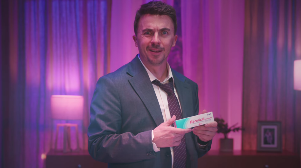 “No encuentro fallas en su fórmula”: Frankie Muniz y Lalo Garza reviven Malcolm el de en medio en la nueva campaña de Barmicil 3 “No encuentro fallas en su fórmula”: Frankie Muniz y Lalo Garza reviven Malcolm el de en medio en la nueva campaña de Barmicil