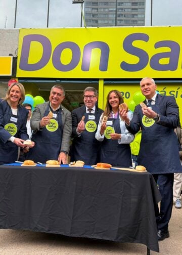 MercadoNegro 23 Cencosud acaba de dar un importante paso con el que fortalece su estrategia multiformato.