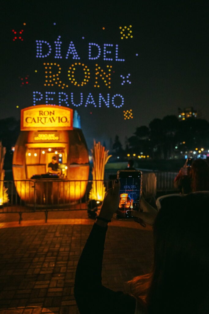 Ron Cartavio anunció el Día del Ron Peruano con un sorprendente show de drones en el cielo de Lima 3 DSC00301 65 1