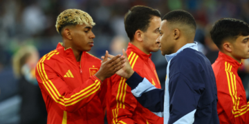 Mbappé y Lamine Yamal lideran el ranking de futbolistas con más registros de marca 8 Mbappé y Lamine Yamal lideran el ranking de futbolistas con más registros de marca. Foto: REUTERS/Kai Pfaffenbach