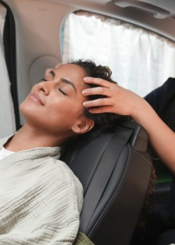 MercadoNegro 34 Hyundai convierte su SUV eléctrico en un spa móvil para ofrecer masajes y tratamientos faciales