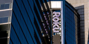 Fox comprará Roku por US$22.000 millones para impulsar su negocio de streaming 2 Fox comprará Roku por US$22.000 millones para impulsar su negocio de streaming. Foto: Yuki Iwamura/Bloomberg/Getty Images.