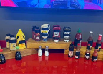 FIFA tapa envases de Heinz en el Mundial y la medida genera críticas en redes sociales