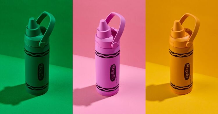 Crayola lanza botellas de agua con forma de su icónico crayón 1 PORTADA MN 2026 06 09T155103.484