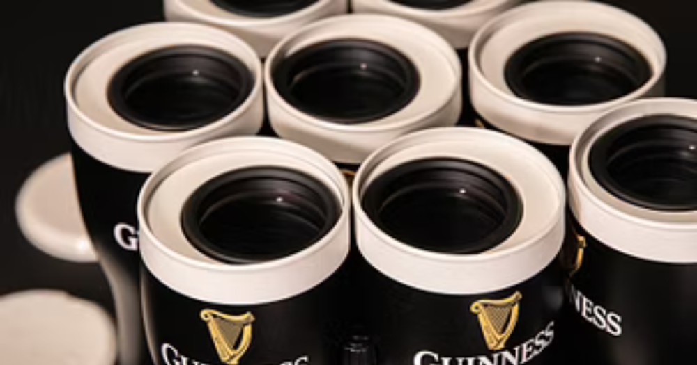 Guinness lanza binoculares inspirados en su icónica pinta para el Mundial 2026 2 Así puedes obtener los binoculares Guinness y seguir de cerca los partidos del Mundial 2026.