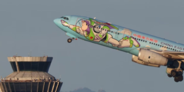 Toy Story 5 despega más allá del cine: China Eastern convirtió un avión en parte de la película