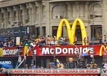 McDonald’s lanza campaña en Nueva York para recibir a hinchas argentinos durante el Mundial 2026