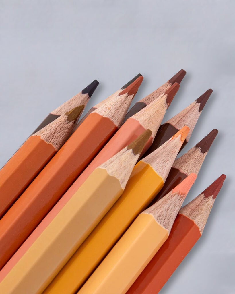 Marca de útiles desafía el concepto de "color piel" con una caja de lápices de distintos tonos 3 Caja de lápicies color piel de Adex Chile.